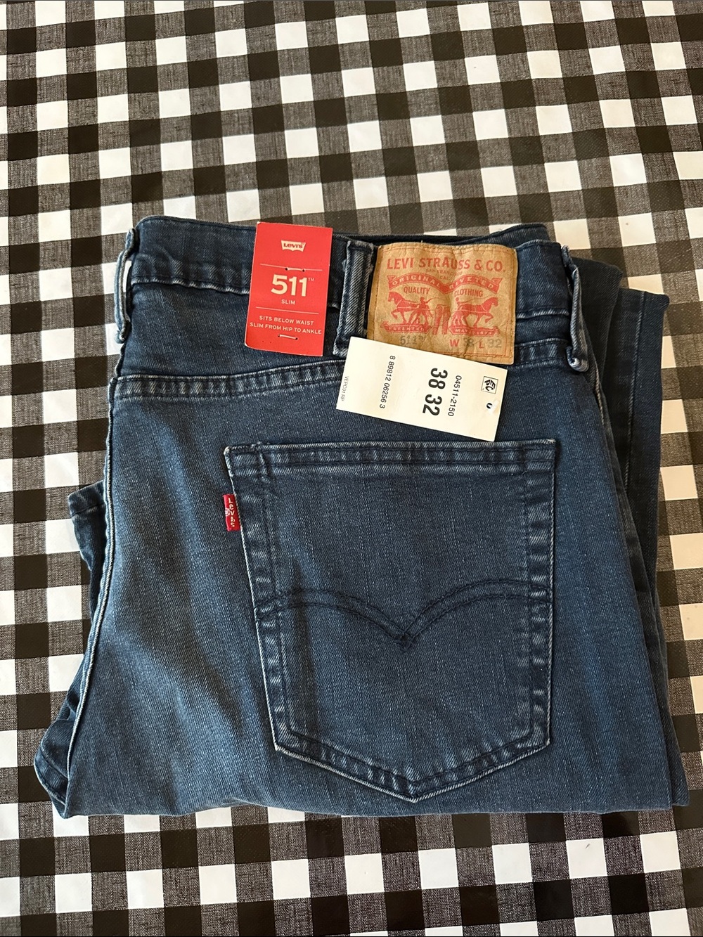 Levi's 511 Slim Men's Jeans in Dark Denim Blue
